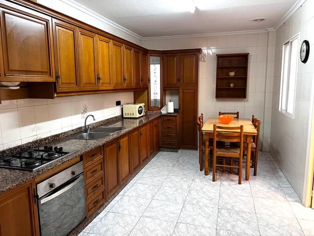 3 bedroom Townhouse for sale in Elche / Elx - € 239,900 (Ref: 9312899)