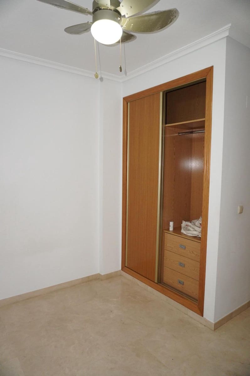 4 soverom Rekkehus til salgs i Elche / Elx - € 299 000 (Ref: 9362650)