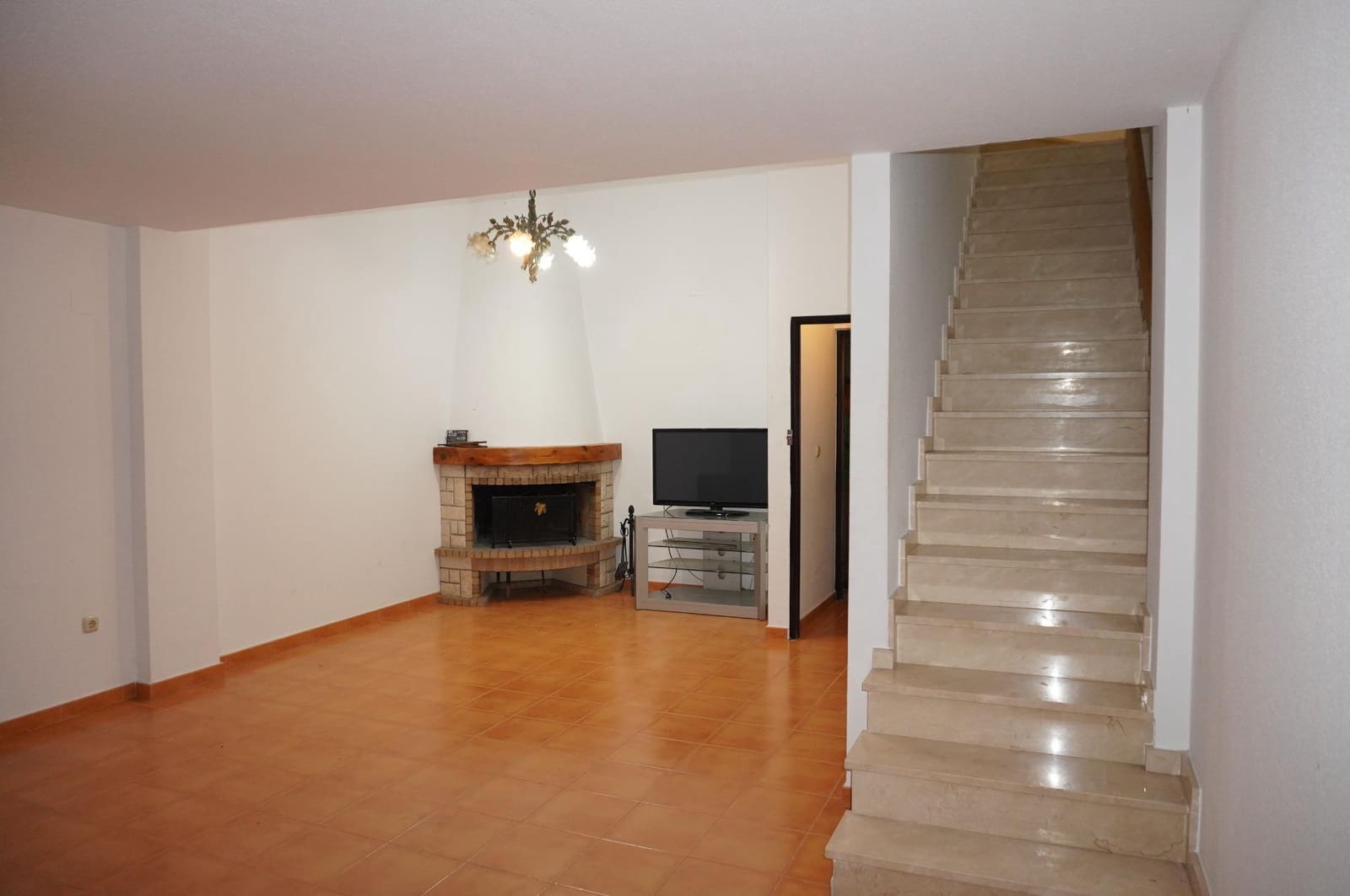 4 soverom Rekkehus til salgs i Elche / Elx - € 299 000 (Ref: 9362650)