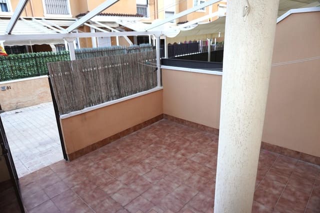 4 makuuhuone Rivitalo myytävänä paikassa Elche / Elx - 299 000 € (Ref: 9362650)