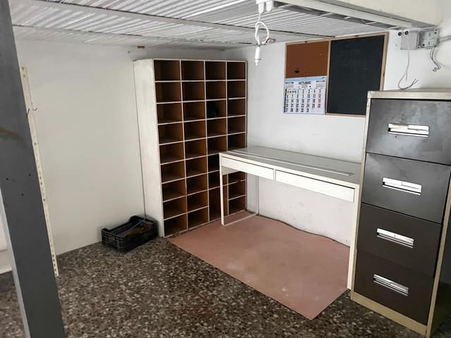 Business for rent in La Hoya, Elche / Elx - € 600 (Ref: 9387935)