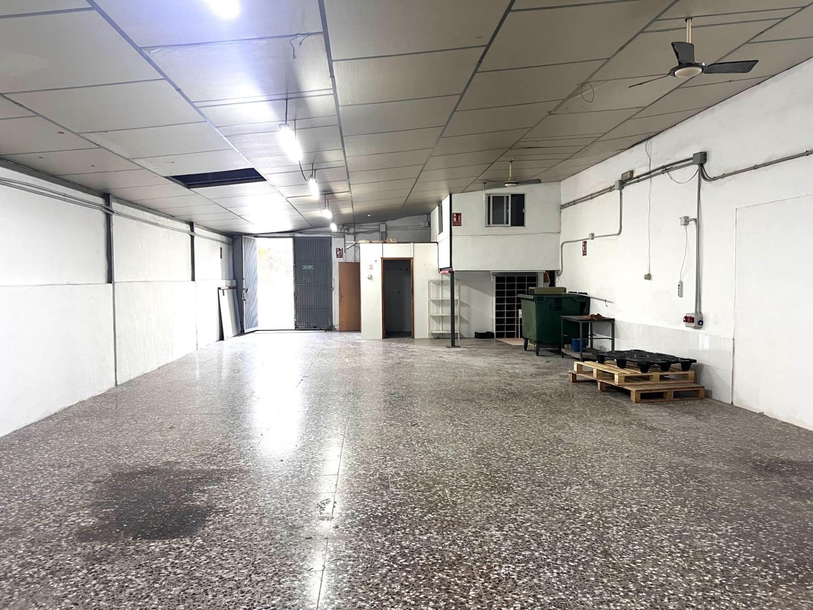 Yritys vuokrattavana paikassa La Hoya - 600 € (Ref: 9387935)