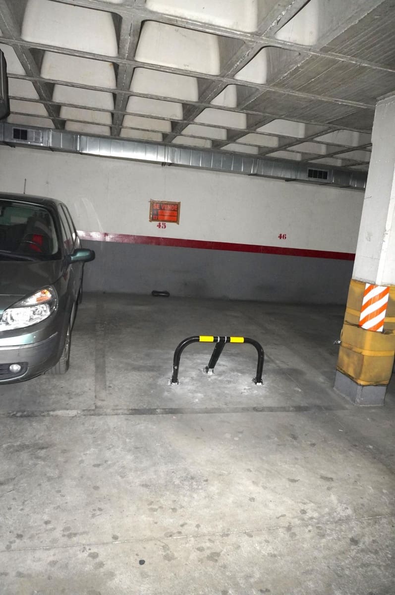 Garage for sale in Elche / Elx - € 14,999 (Ref: 9387936)