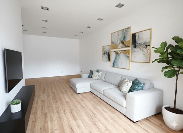 2 soverom Leilighet til salgs i La Hoya, Elche / Elx - € 190 000 (Ref: 9410992)