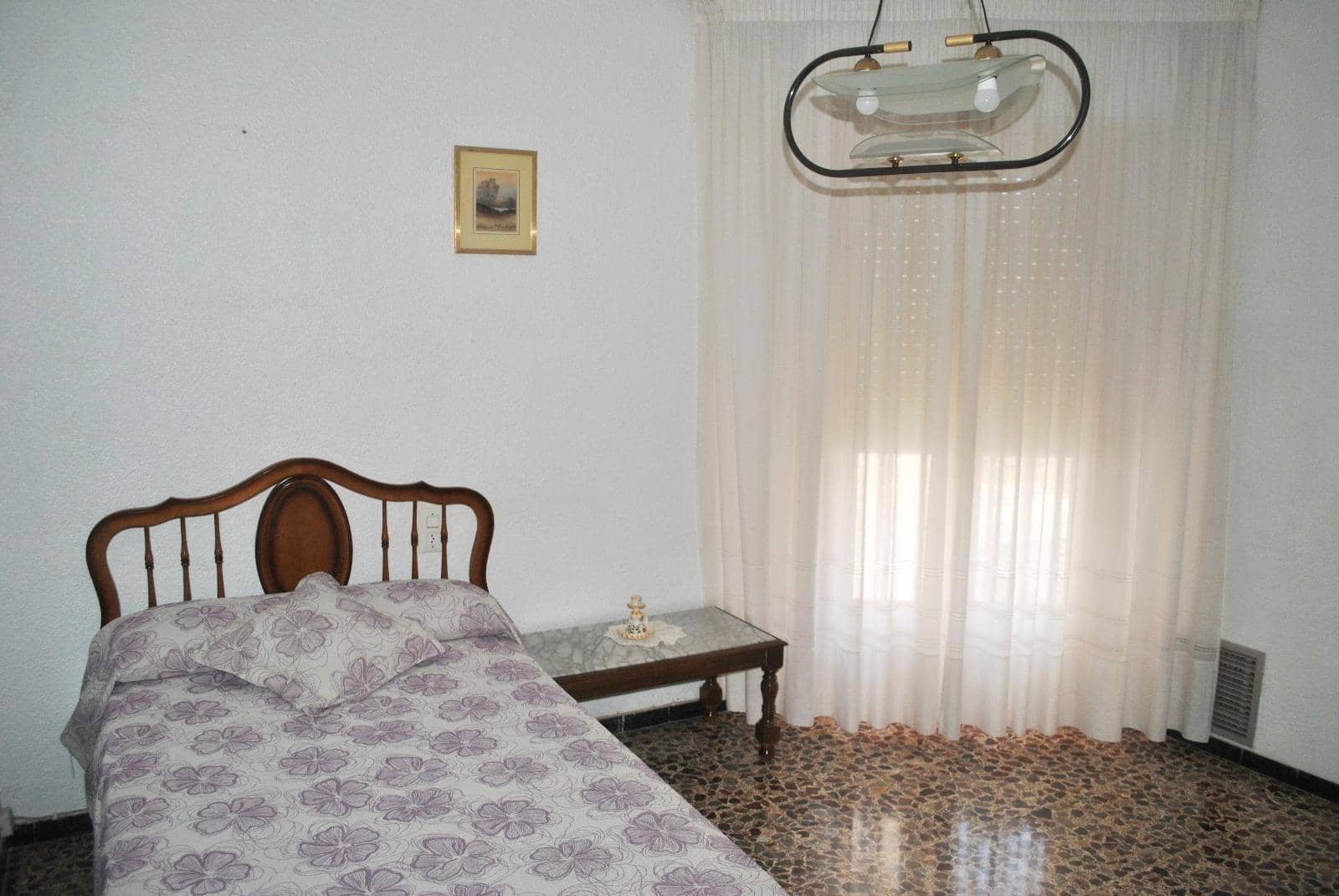 4 bedroom Flat for sale in Elche / Elx - € 220,000 (Ref: 9415961)