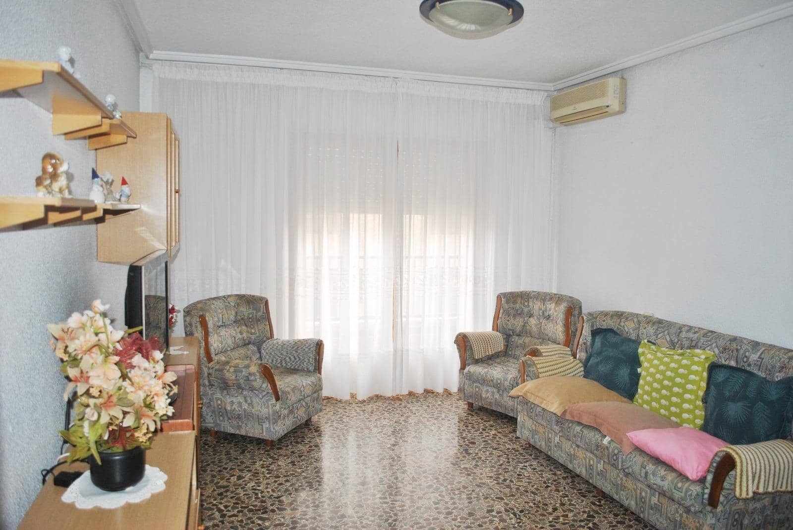 4 bedroom Flat for sale in Elche / Elx - € 220,000 (Ref: 9415961)