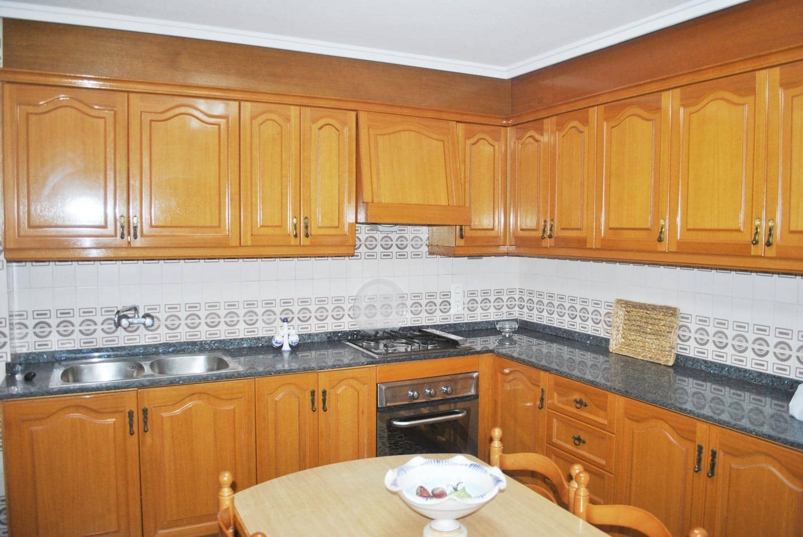 4 bedroom Flat for sale in Elche / Elx - € 220,000 (Ref: 9415961)