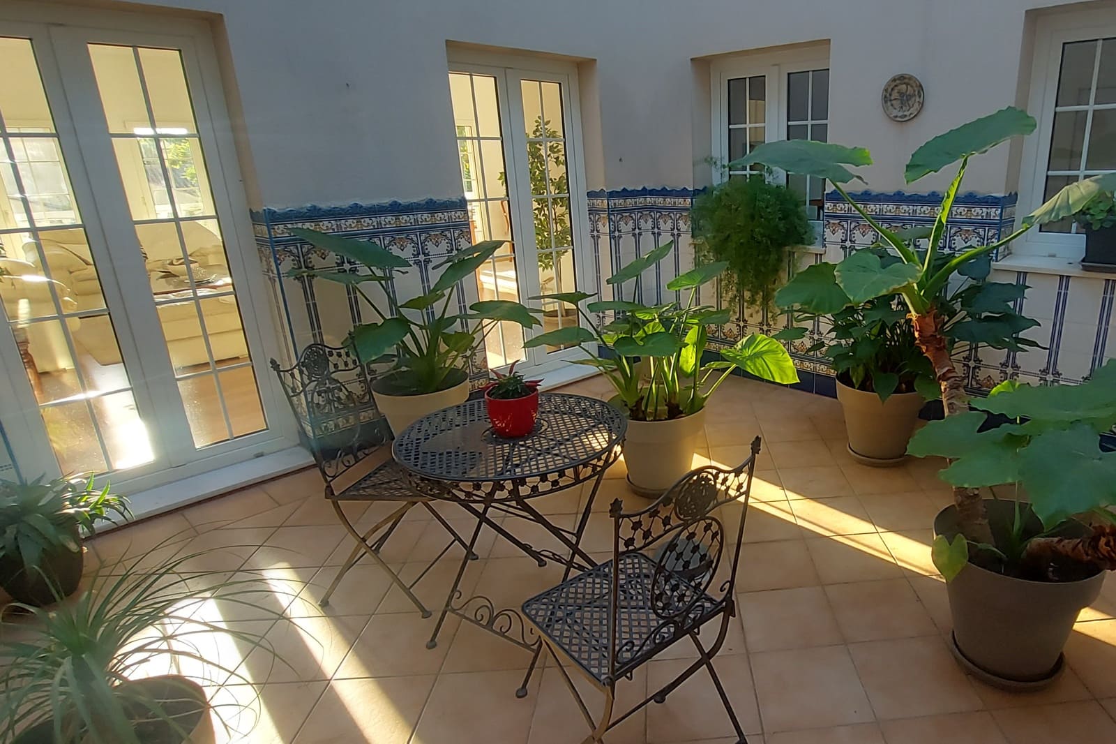 5 Zimmer Villa zu verkaufen in Huelva Stadt mit Pool Garage - 935.000 € (Ref: 10181914)