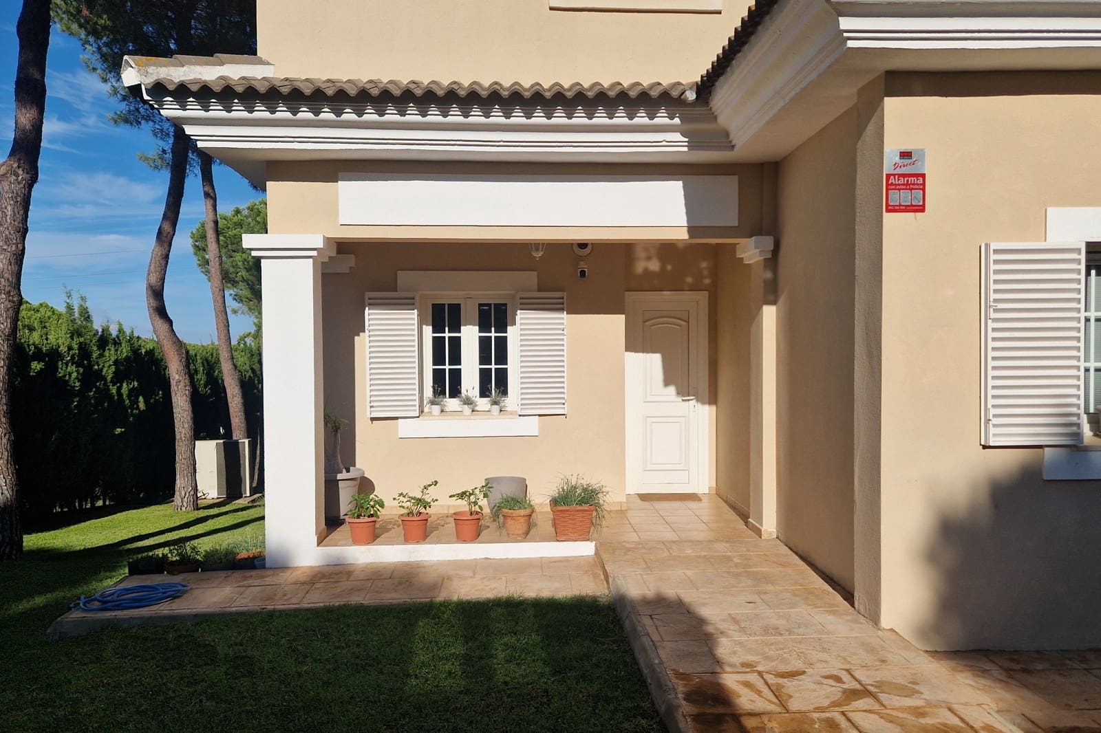 5 Zimmer Villa zu verkaufen in Huelva Stadt mit Pool Garage - 935.000 € (Ref: 10181914)