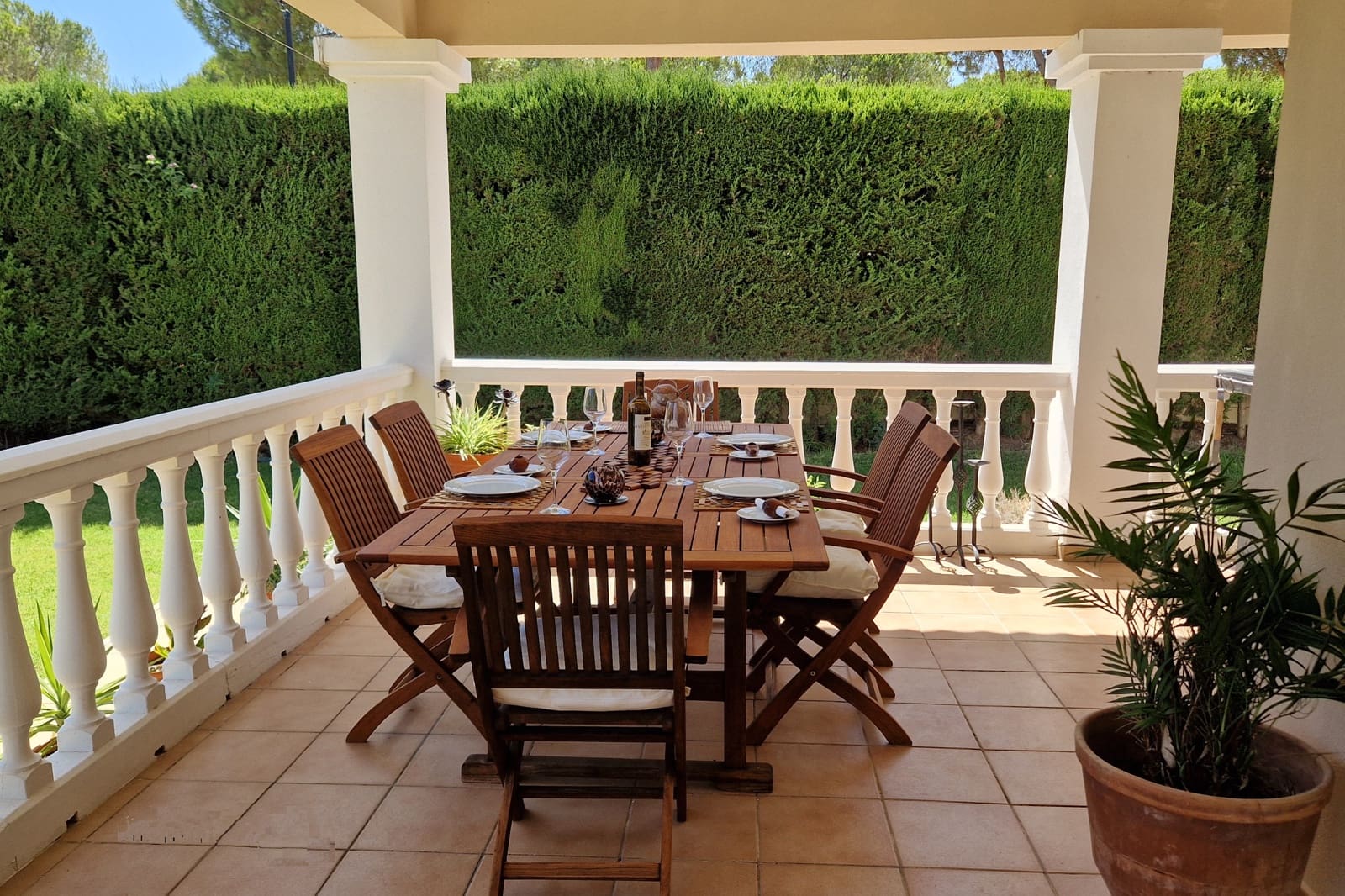 5 Zimmer Villa zu verkaufen in Huelva Stadt mit Pool Garage - 935.000 € (Ref: 10181914)