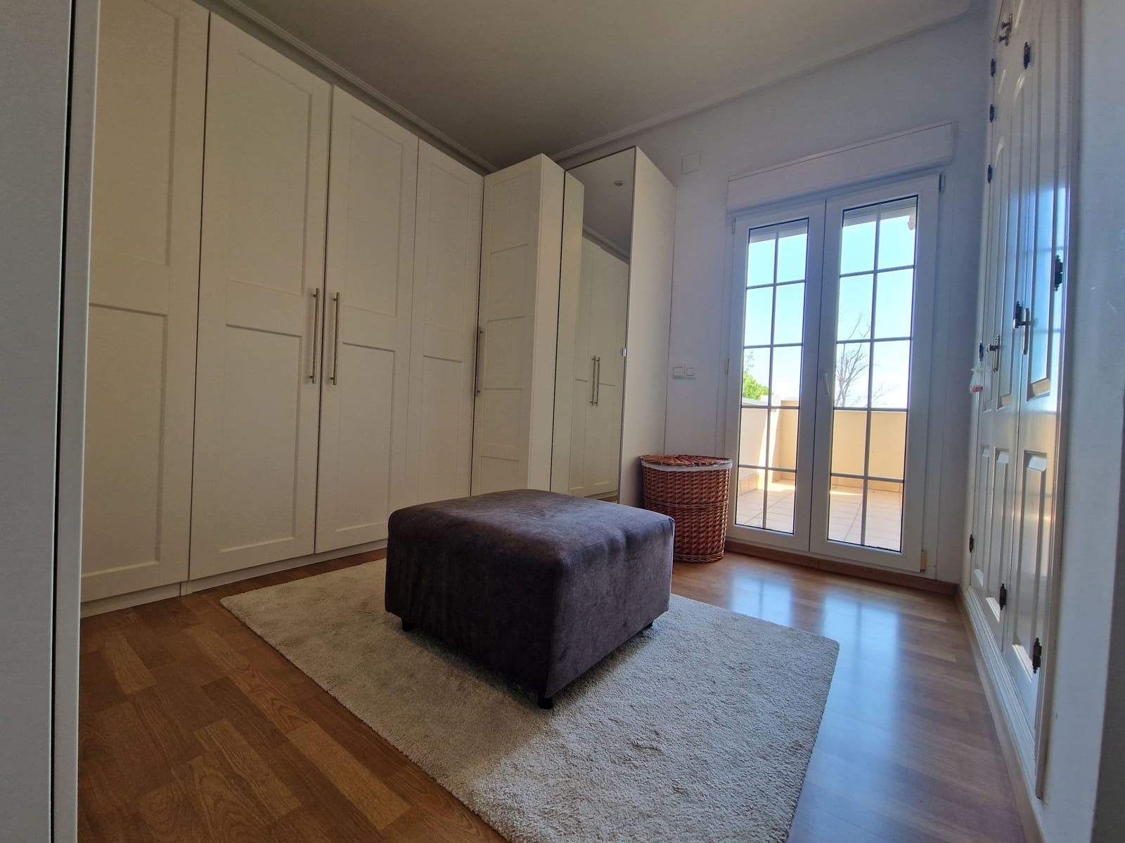 5 Zimmer Villa zu verkaufen in Huelva Stadt mit Pool Garage - 935.000 € (Ref: 10181914)