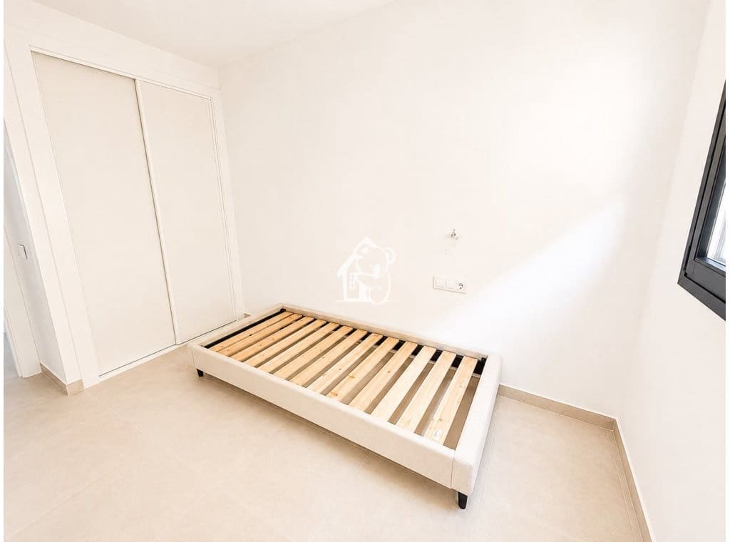 3 quarto Apartamento para arrendar em Los Cuarteros com garagem - 1 200 € (Ref: 10002480)