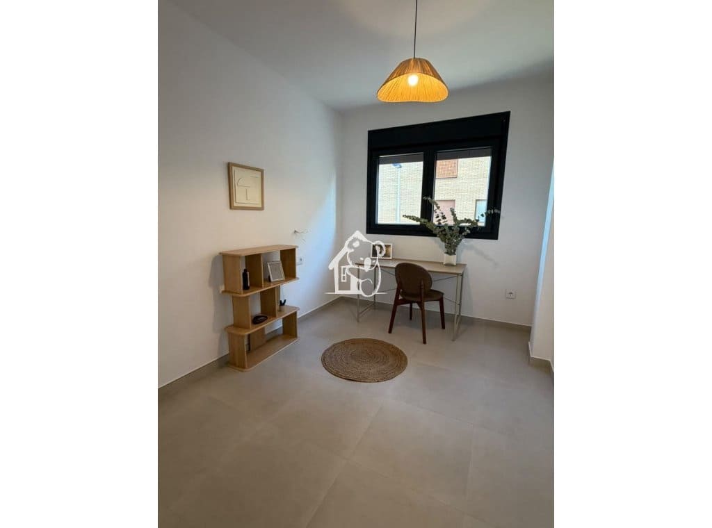 3 bedroom Apartment for rent in Los Cuarteros with garage - € 1,200 (Ref: 10002480)