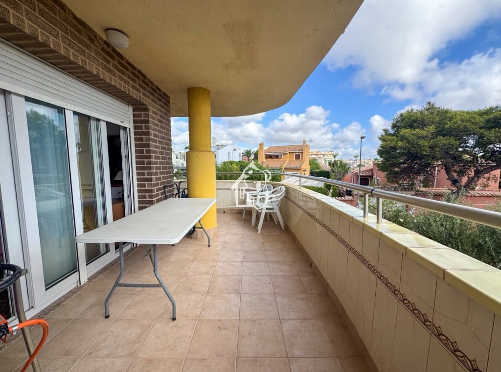 2 slaapkamer Appartement te huur in Orihuela Costa met zwembad garage - € 600 (Ref: 10002481)