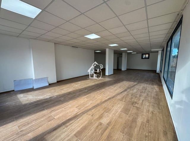Local Comercial de 1 habitación en La Zenia, Orihuela en alquiler - 2.000 € (Ref: 10004914)
