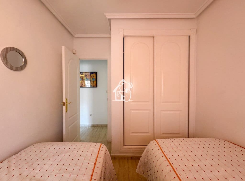 Apartamento de 2 habitaciones en Ciudad Quesada en alquiler con piscina - 950 € (Ref: 10004915)