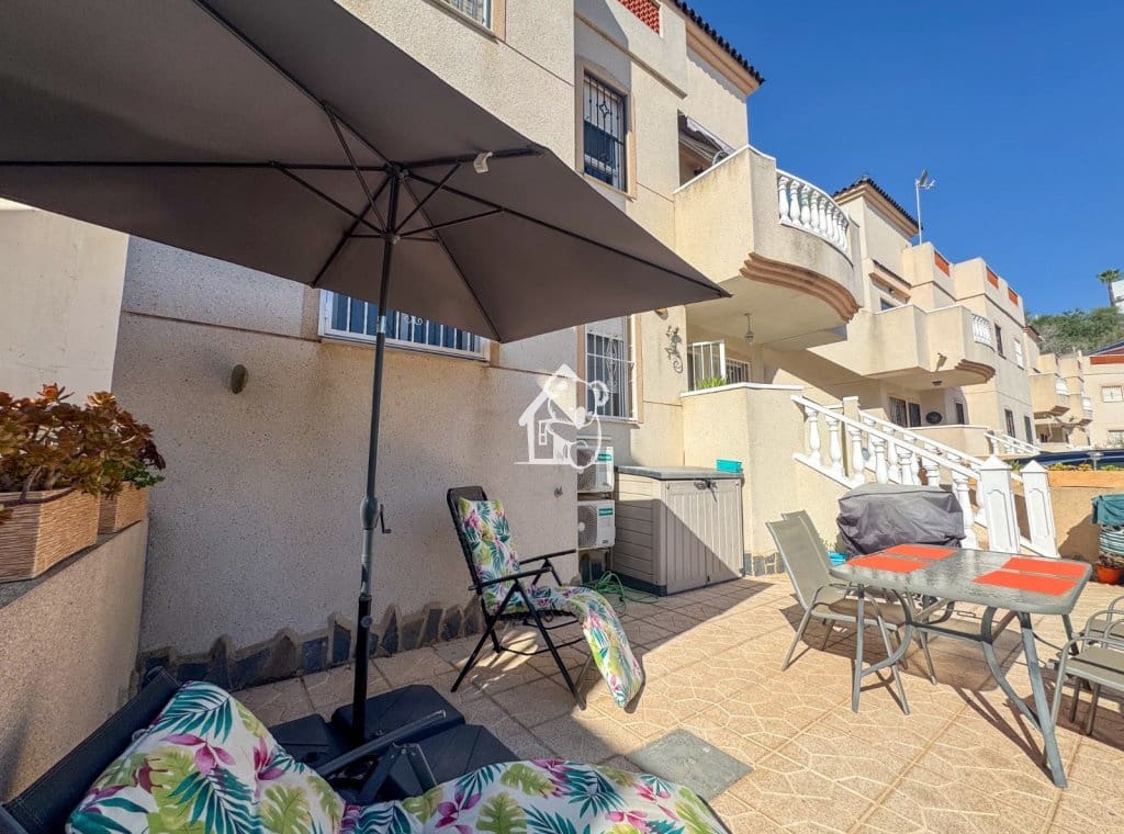 Apartamento de 2 habitaciones en Ciudad Quesada en alquiler con piscina - 950 € (Ref: 10004915)