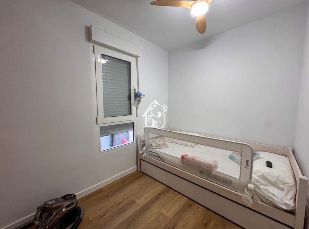 3 soverom Leilighet til leie i La Mata - € 1 300 (Ref: 10004916)
