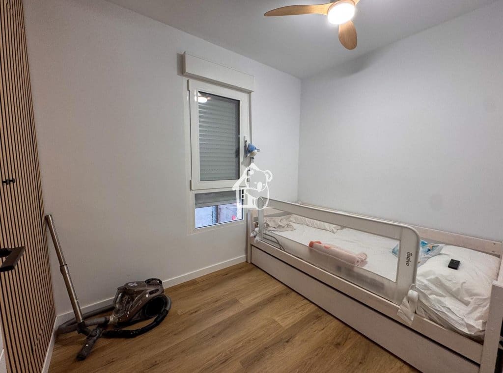 3 soverom Leilighet til leie i La Mata - € 1 300 (Ref: 10004916)
