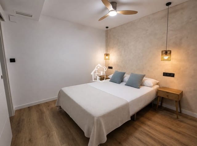 3 quarto Apartamento para arrendar em Cabo Cervera, Torrevieja - 1 300 € (Ref: 10004916)