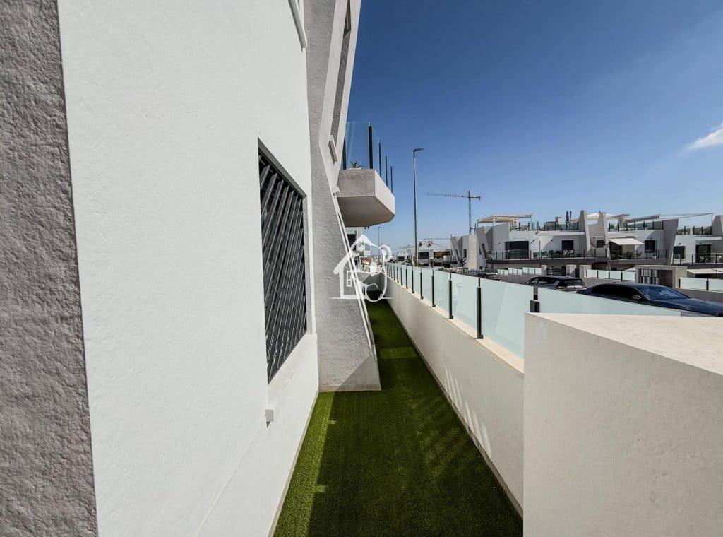 3 bedroom Bungalow for rent in San Miguel de Salinas with pool - € 1,300 (Ref: 10004917)