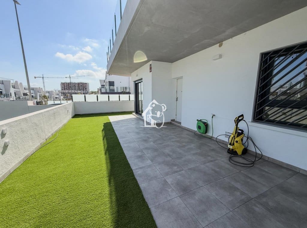 3 bedroom Bungalow for rent in San Miguel de Salinas with pool - € 1,300 (Ref: 10004917)