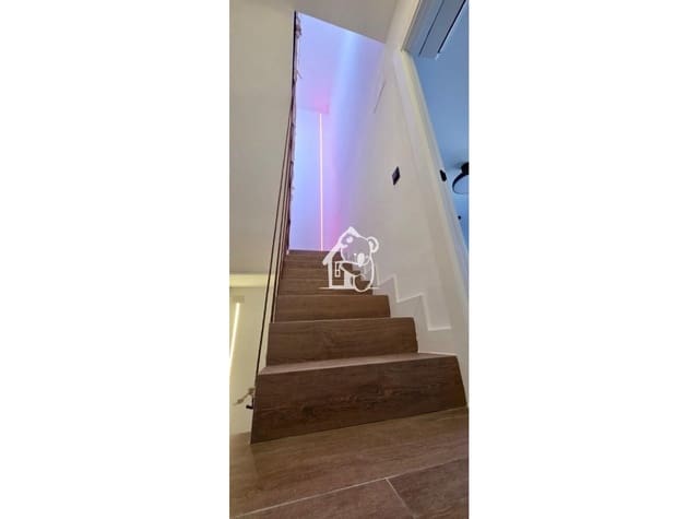 3 bedroom Townhouse for rent in Nueva Torrevieja, Torrevieja with pool - € 2,200 (Ref: 10008139)