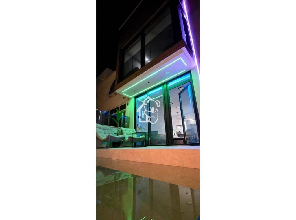3 quarto Casa em Banda para arrendar em Torrevieja com piscina - 2 200 € (Ref: 10008139)