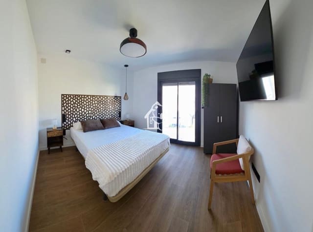 3 bedroom Townhouse for rent in Nueva Torrevieja, Torrevieja with pool - € 2,200 (Ref: 10008139)