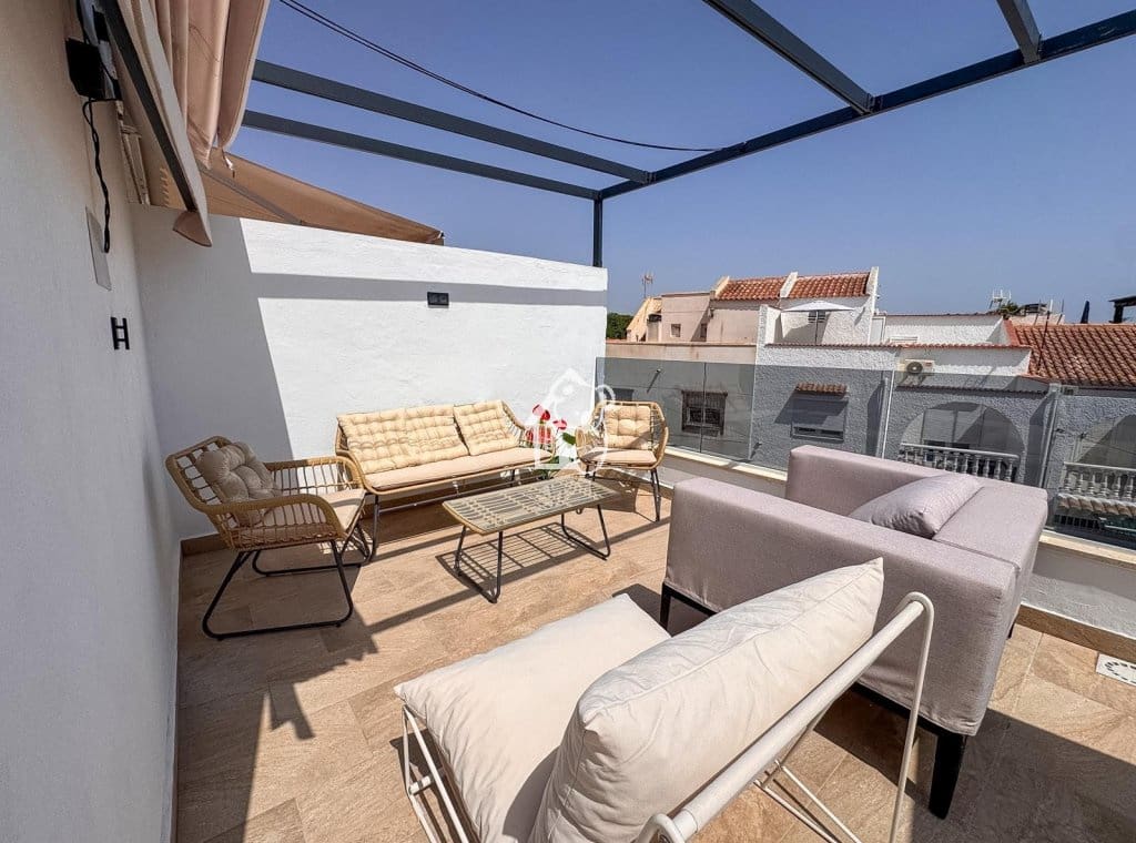 3 camera da letto Casa da affittare in Torrevieja con piscina - 2.200 € (Rif: 10008139)