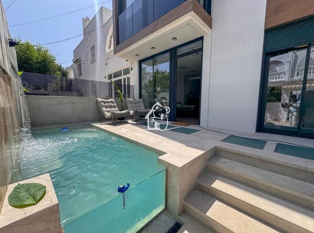 3 sypialnia Dom do wynajęcia w Nueva Torrevieja, Torrevieja z basenem - 2 200 € (Ref: 10008139)
