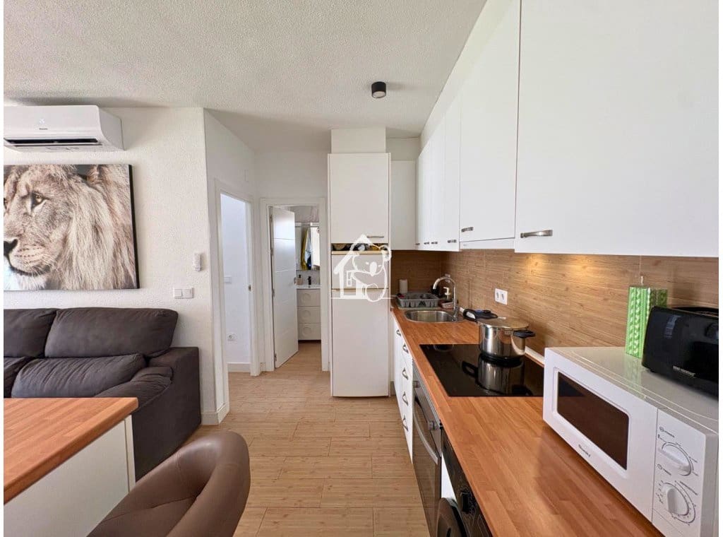 1 soveværelse Lejlighed til salg i Torrevieja med swimmingpool - € 115.000 (Ref: 10008140)