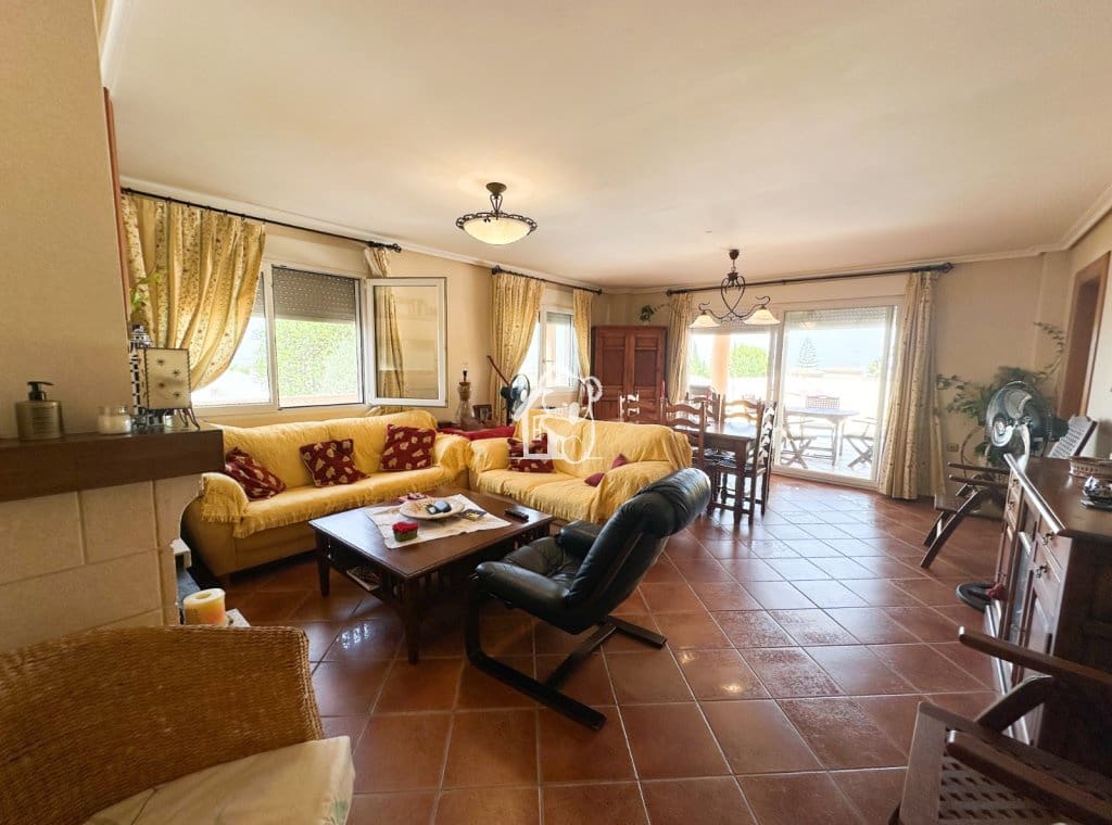 3 bedroom Villa for rent in San Miguel de Salinas with pool - € 2,000 (Ref: 10012712)