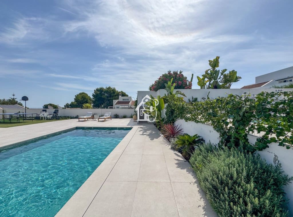 3 bedroom Villa for rent in San Miguel de Salinas with pool garage - € 1,400 (Ref: 10014940)