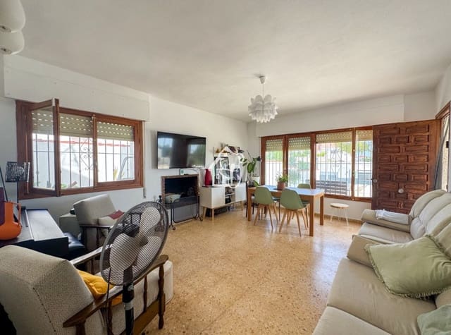 3 bedroom Villa for rent in San Miguel de Salinas with pool garage - € 1,400 (Ref: 10014940)