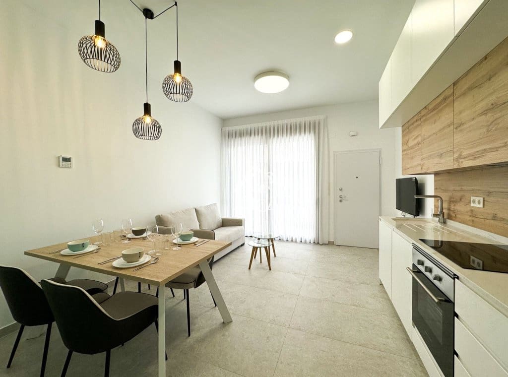 1 sovrum Studio att hyra i Torrevieja - 800 € (Ref: 10016942)