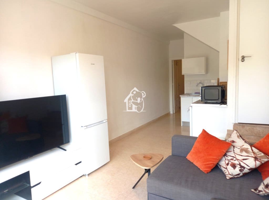 Maison de Ville de 3 chambres à louer à Villamartin avec piscine - 1 500 € (Ref: 10021834)