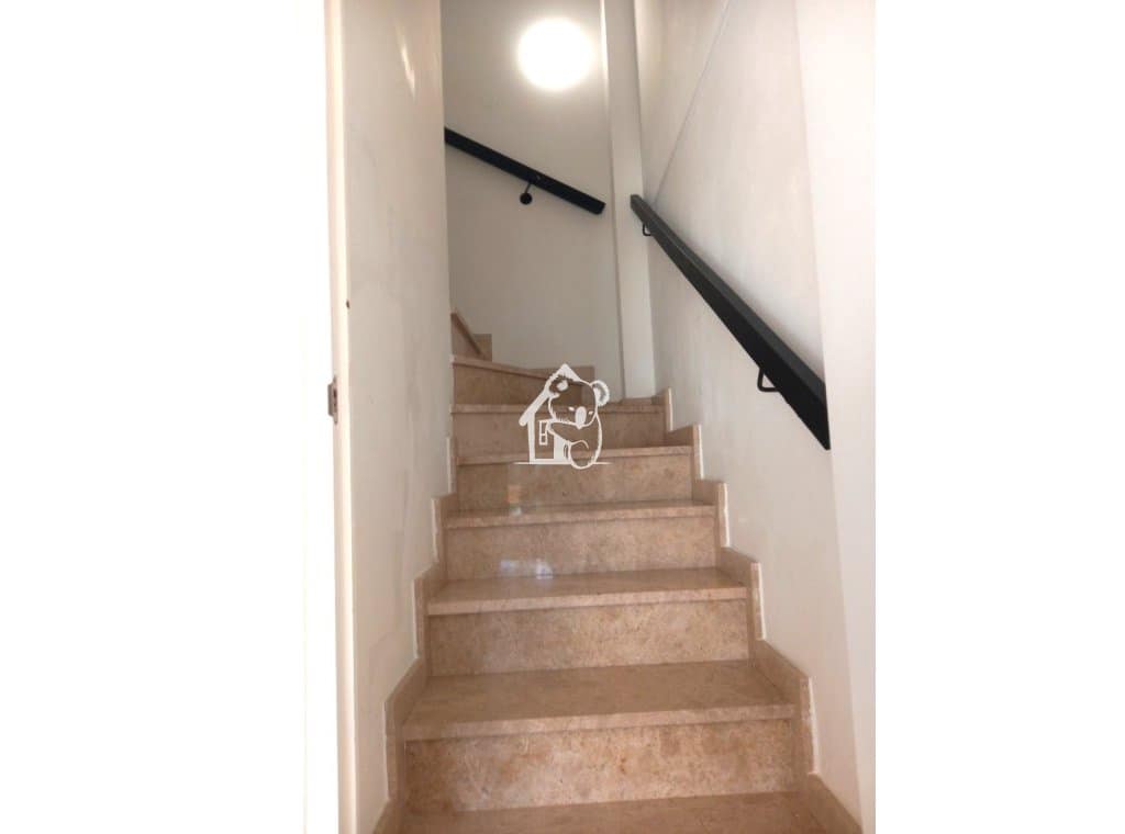 Maison de Ville de 3 chambres à louer à Villamartin avec piscine - 1 500 € (Ref: 10021834)