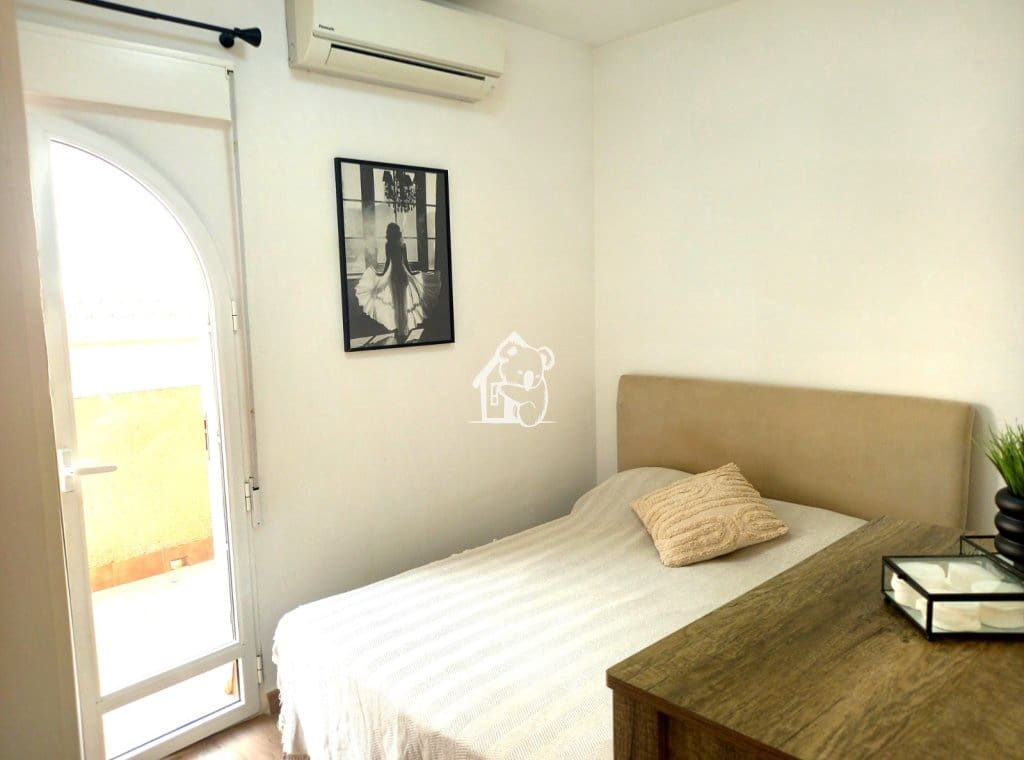 Maison de Ville de 3 chambres à louer à Villamartin avec piscine - 1 500 € (Ref: 10021834)