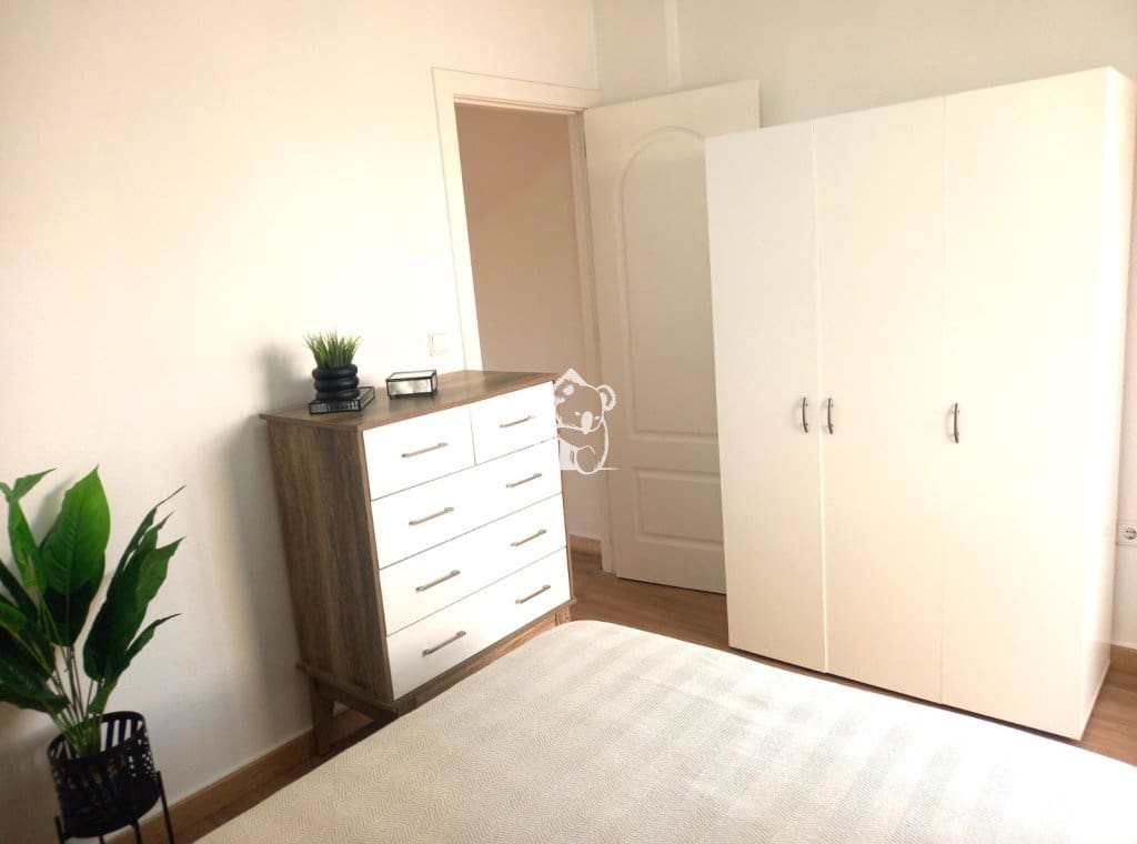 Maison de Ville de 3 chambres à louer à Villamartin avec piscine - 1 500 € (Ref: 10021834)