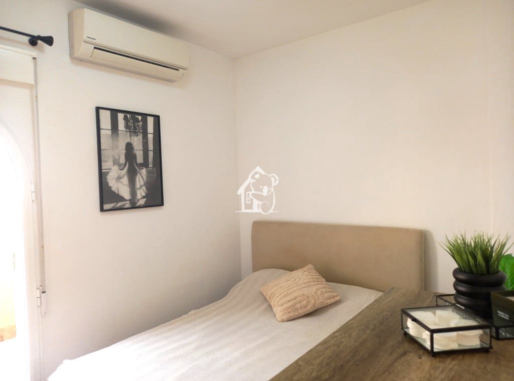 Maison de Ville de 3 chambres à louer à Villamartin avec piscine - 1 500 € (Ref: 10021834)