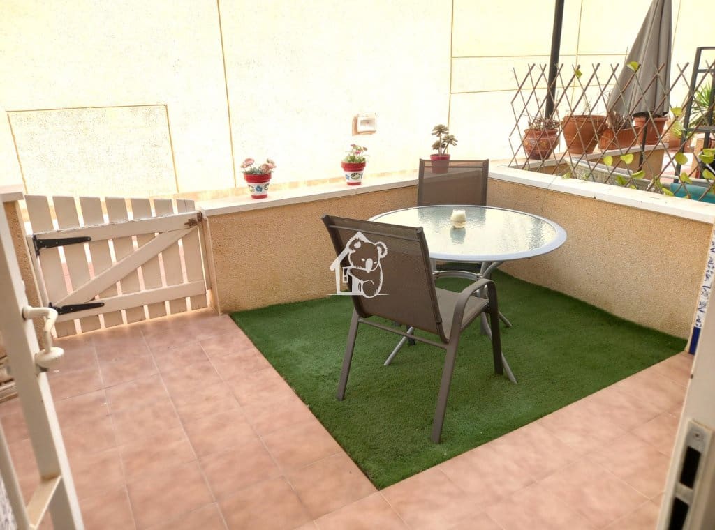 Maison de Ville de 3 chambres à louer à Villamartin avec piscine - 1 500 € (Ref: 10021834)