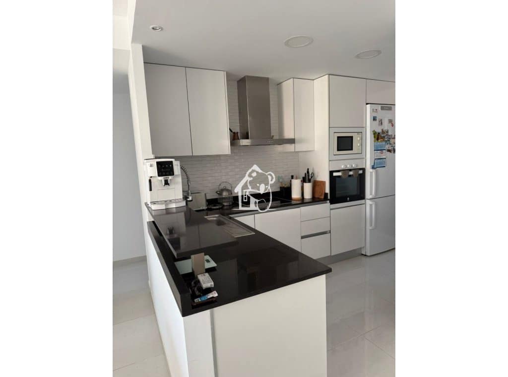 2 quarto Apartamento para arrendar em Orihuela Costa com piscina garagem - 2 750 € (Ref: 10021835)