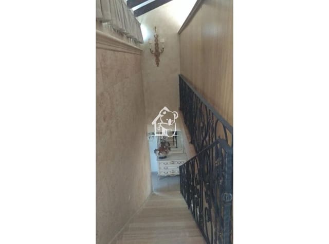 6 quarto Moradia para arrendar em Desamparados - Hurchillo - Torremendo, Orihuela com piscina garagem - 1 700 € (Ref: 10023451)