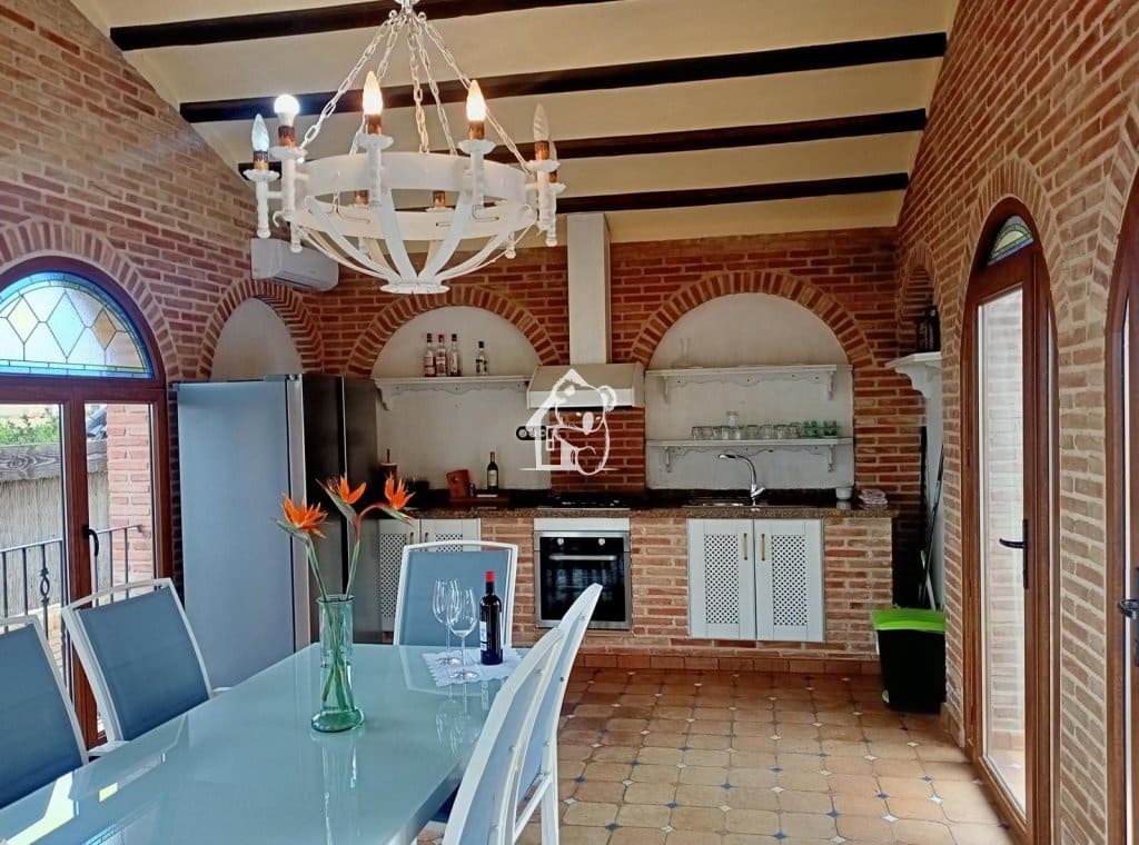 6 soverom Villa til leie i Orihuela med svømmebasseng garasje - € 1 700 (Ref: 10023451)