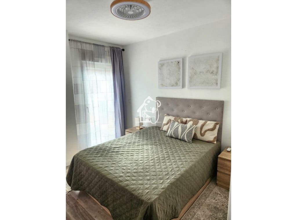 1 camera da letto Attico da affittare in Torrevieja con garage - 950 € (Rif: 10023452)