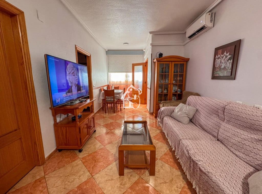2 makuuhuone Huoneisto vuokrattavana paikassa Torrevieja mukana uima-altaan 
autotalli - 750 € (Ref: 10023453)