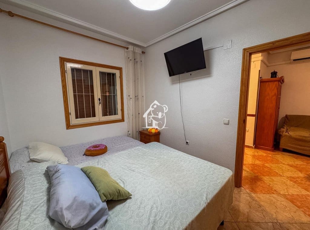 2 makuuhuone Huoneisto vuokrattavana paikassa Torrevieja mukana uima-altaan 
autotalli - 750 € (Ref: 10023453)