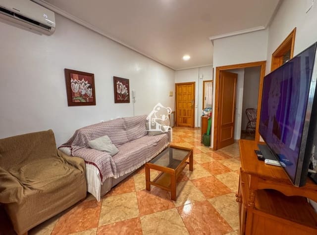 2 soveværelse Lejlighed til leje i Playa del Acequión, Torrevieja - € 750 (Ref: 10023453)