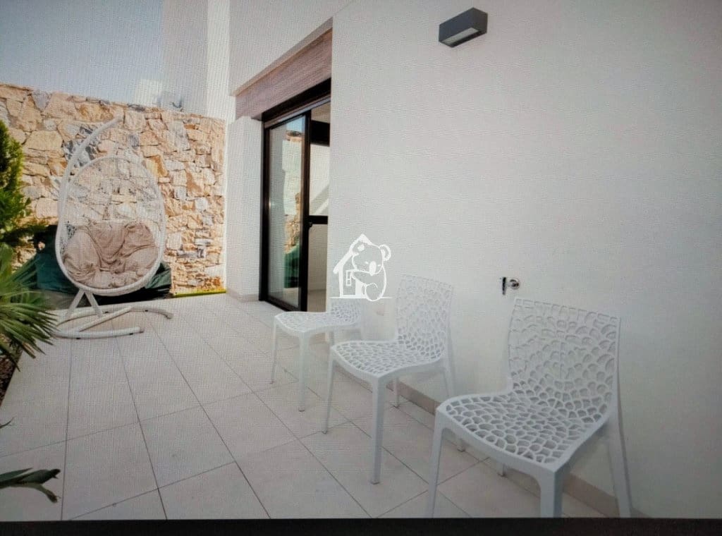 2 soveværelse Villa til salg i Orihuela Costa med swimmingpool - € 385.000 (Ref: 10024975)